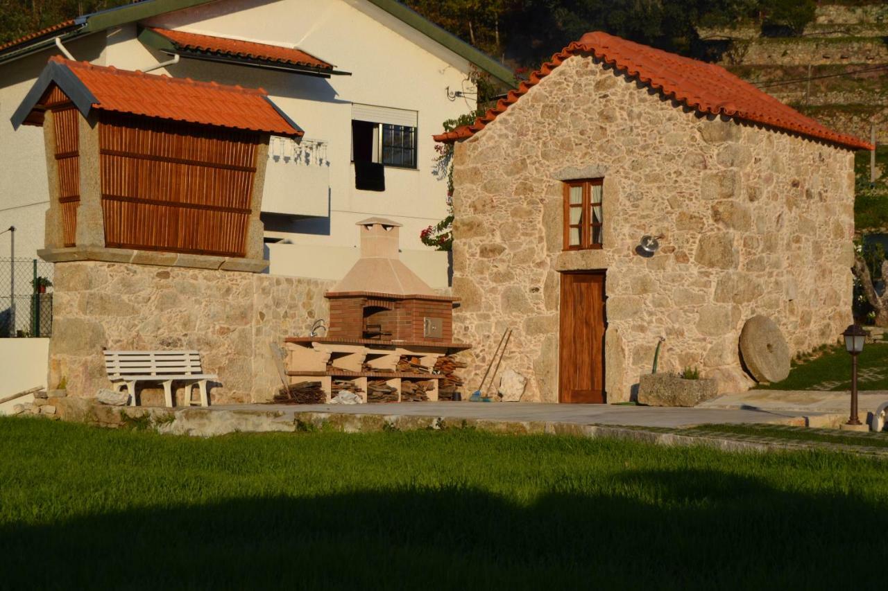 Casa Da Trapa Villa โอลิเวรา เด อาซิเมส ภายนอก รูปภาพ